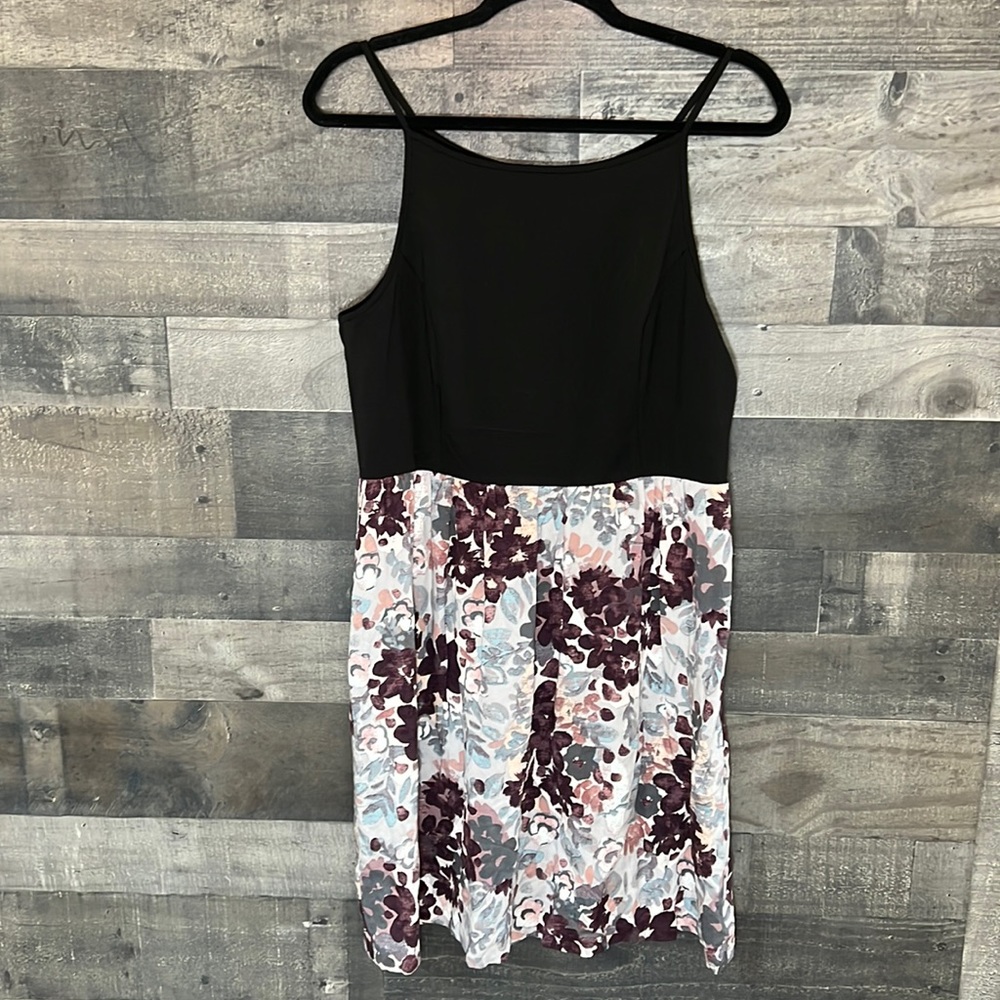 New Pretty Black and Floral Ann Taylor Loft Summer Midi Dress